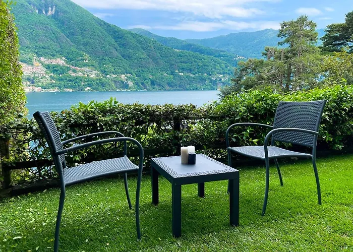 Regina Di - Private Garden, Free Undercover Parking Apartamento Laglio